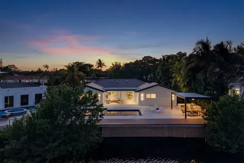 19721 NE 23 Avenue Miami FL 33180