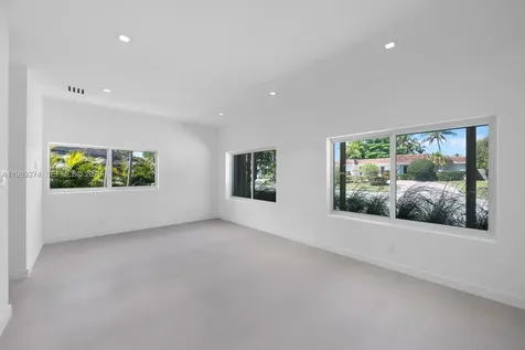 19721 NE 23 Avenue Miami FL 33180