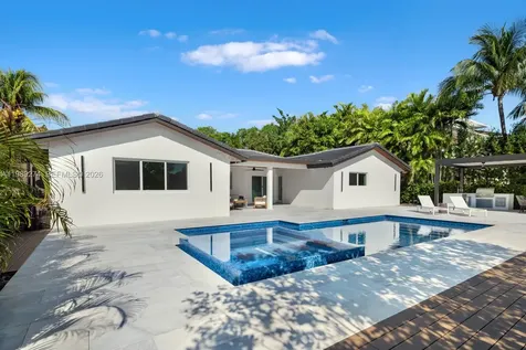 19721 NE 23 Avenue Miami FL 33180