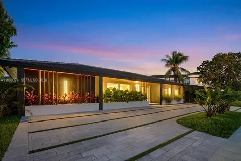 19721 NE 23 Avenue Miami FL 33180