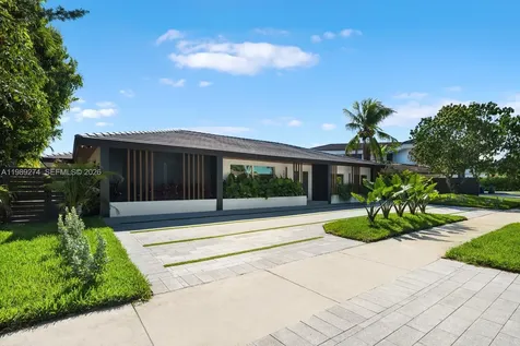 19721 NE 23 Avenue Miami FL 33180