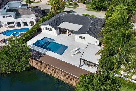 19721 NE 23 Avenue Miami FL 33180