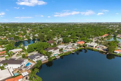 19721 NE 23 Avenue Miami FL 33180