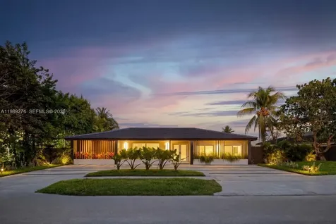 19721 NE 23 Avenue Miami FL 33180