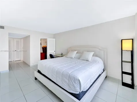 3140 S Ocean Drive Hallandale Beach FL 33009