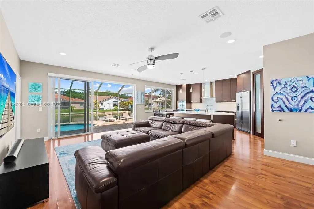 10237 NW 53rd Court Coral Springs FL 33076