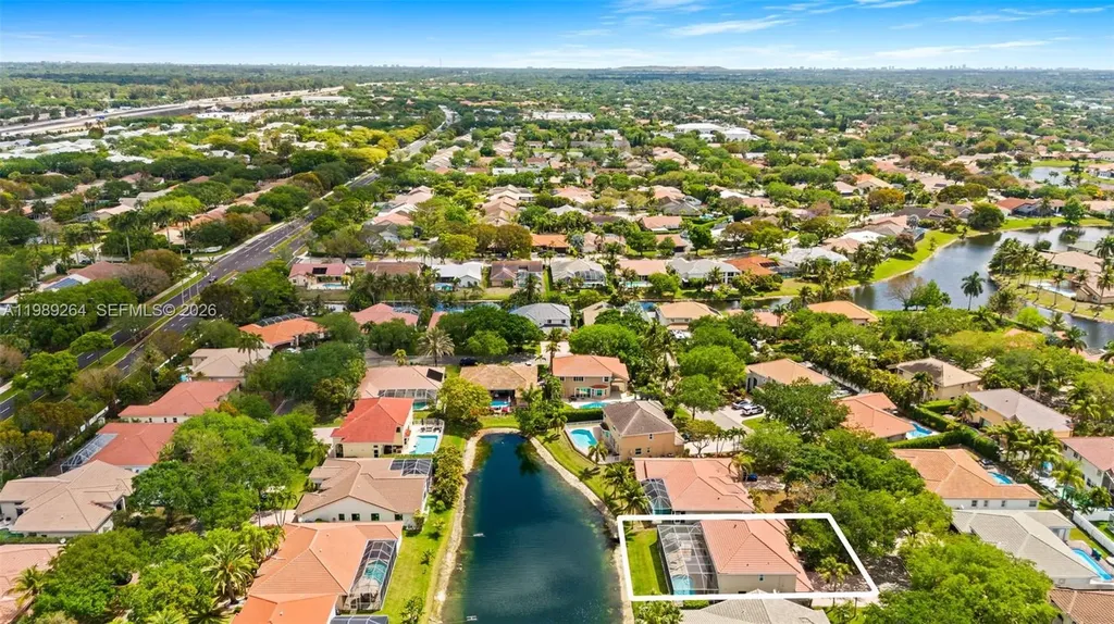 10237 NW 53rd Court Coral Springs FL 33076
