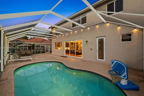 10237 NW 53rd Court Coral Springs FL 33076