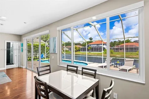 10237 NW 53rd Court Coral Springs FL 33076