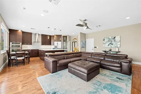 10237 NW 53rd Court Coral Springs FL 33076