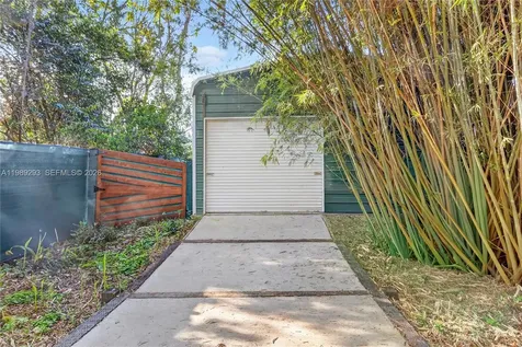 8435 NW 6th Avenue Gainesville FL 32607