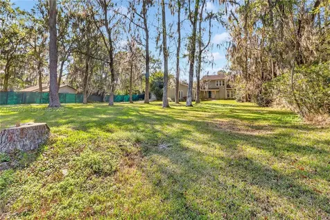 8435 NW 6th Avenue Gainesville FL 32607