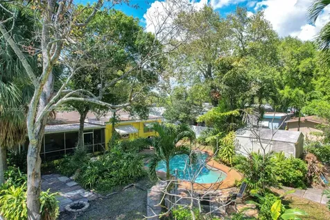 5060 SW 29th Avenue Dania Beach FL 33312