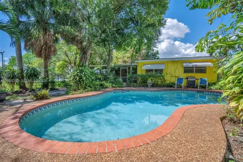 5060 SW 29th Avenue Dania Beach FL 33312