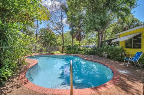 5060 SW 29th Avenue Dania Beach FL 33312