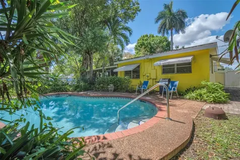 5060 SW 29th Avenue Dania Beach FL 33312