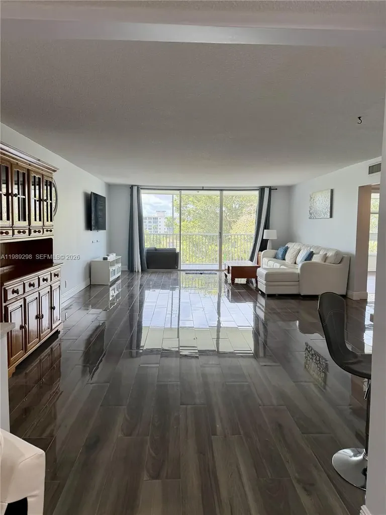 2681 S Course Drive Pompano Beach FL 33069
