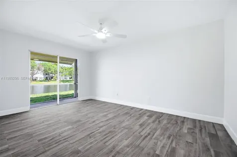 2074 Champions Way North Lauderdale FL 33068
