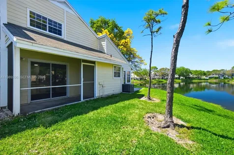 2074 Champions Way North Lauderdale FL 33068