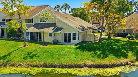2074 Champions Way North Lauderdale FL 33068