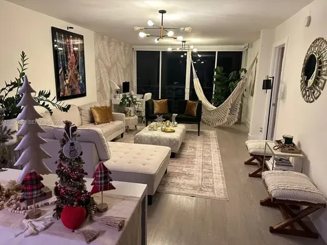 1811 Sabal Palm Drive Davie FL 33324