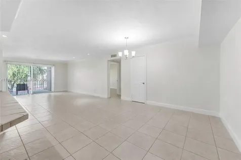9437 SW 76th Street Miami FL 33173