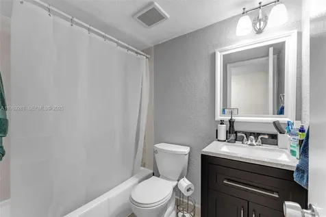 9437 SW 76th Street Miami FL 33173