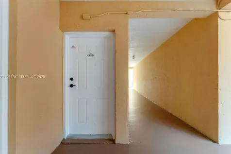 9437 SW 76th Street Miami FL 33173