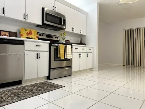 543 Racquet Club Road Weston FL 33326