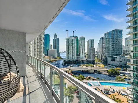 90 SW 3rd Street Miami FL 33130