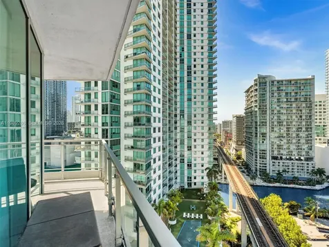90 SW 3rd Street Miami FL 33130