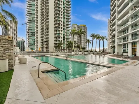 90 SW 3rd Street Miami FL 33130
