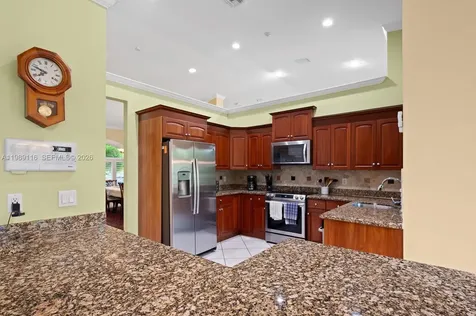 10621 SW 77th Avenue Pinecrest FL 33156