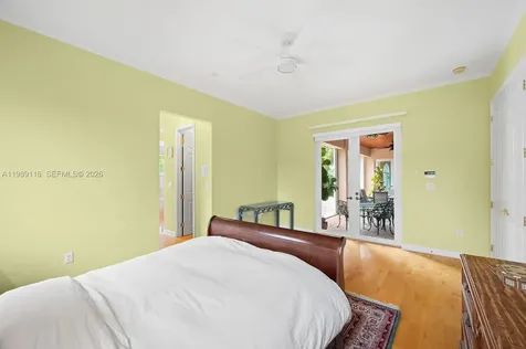 10621 SW 77th Avenue Pinecrest FL 33156