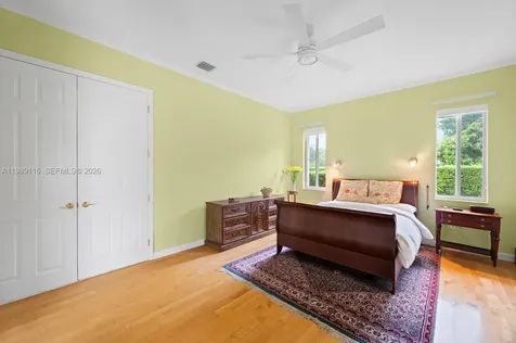 10621 SW 77th Avenue Pinecrest FL 33156