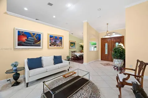 10621 SW 77th Avenue Pinecrest FL 33156