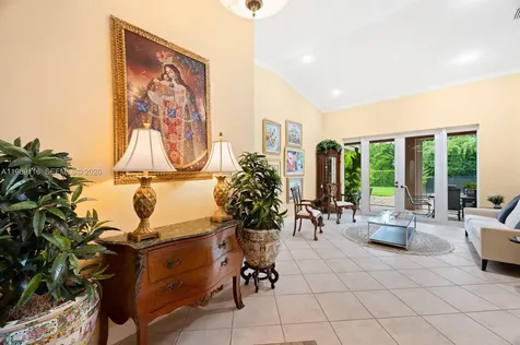 10621 SW 77th Avenue Pinecrest FL 33156