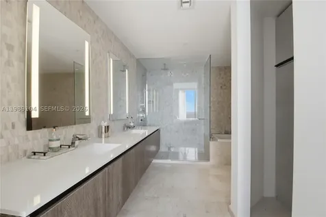 88 SW 7th Street Miami FL 33130