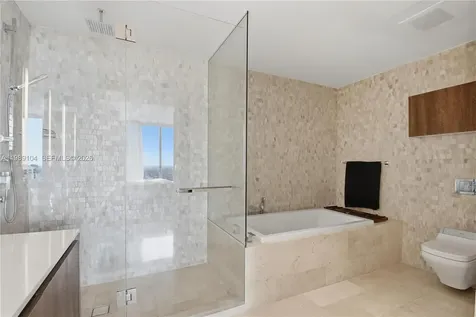 88 SW 7th Street Miami FL 33131