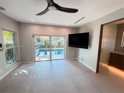 3200 NE 165th Street North Miami Beach FL 33160