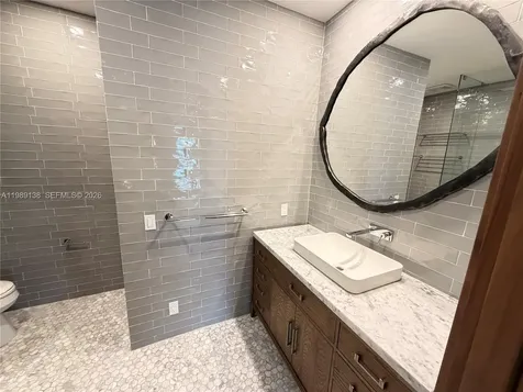 3200 NE 165th Street North Miami Beach FL 33160