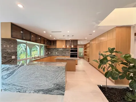 3200 NE 165th Street North Miami Beach FL 33160