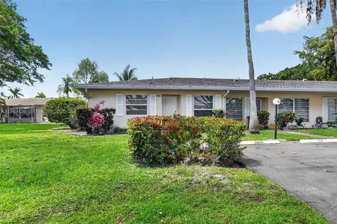 8662 Bella Vista Drive Boca Raton FL 33433