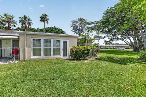 8662 Bella Vista Drive Boca Raton FL 33433