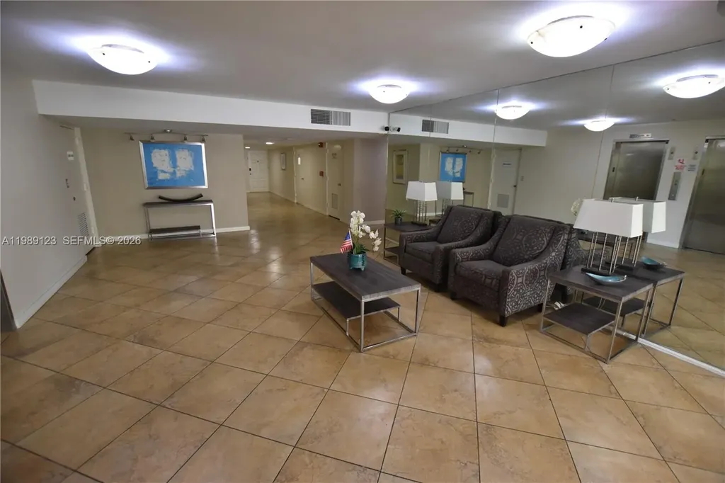 3800 Oaks Clubhouse Drive Pompano Beach FL 33069