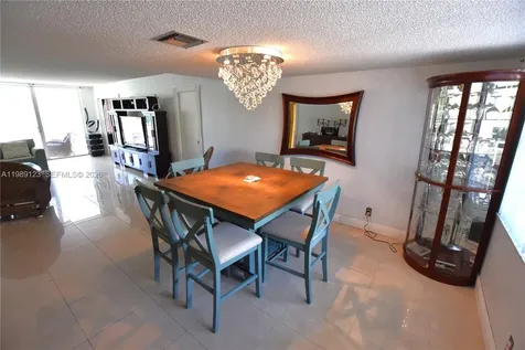 3800 Oaks Clubhouse Drive Pompano Beach FL 33069