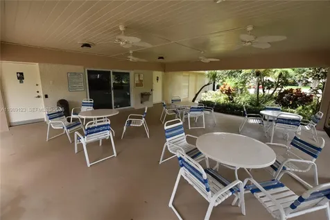 3800 Oaks Clubhouse Drive Pompano Beach FL 33069