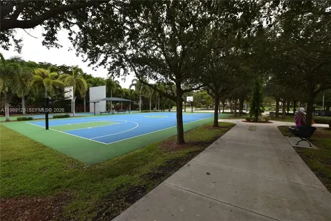3800 Oaks Clubhouse Drive Pompano Beach FL 33069