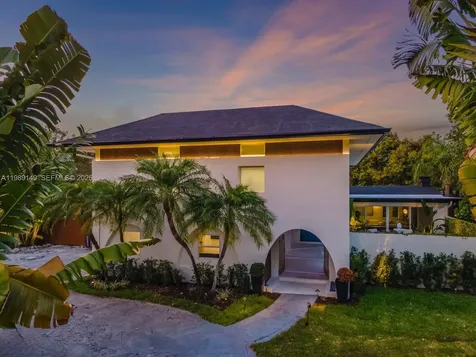 18490 SW 83rd Place Cutler Bay FL 33157