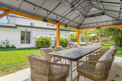 18490 SW 83rd Place Cutler Bay FL 33157